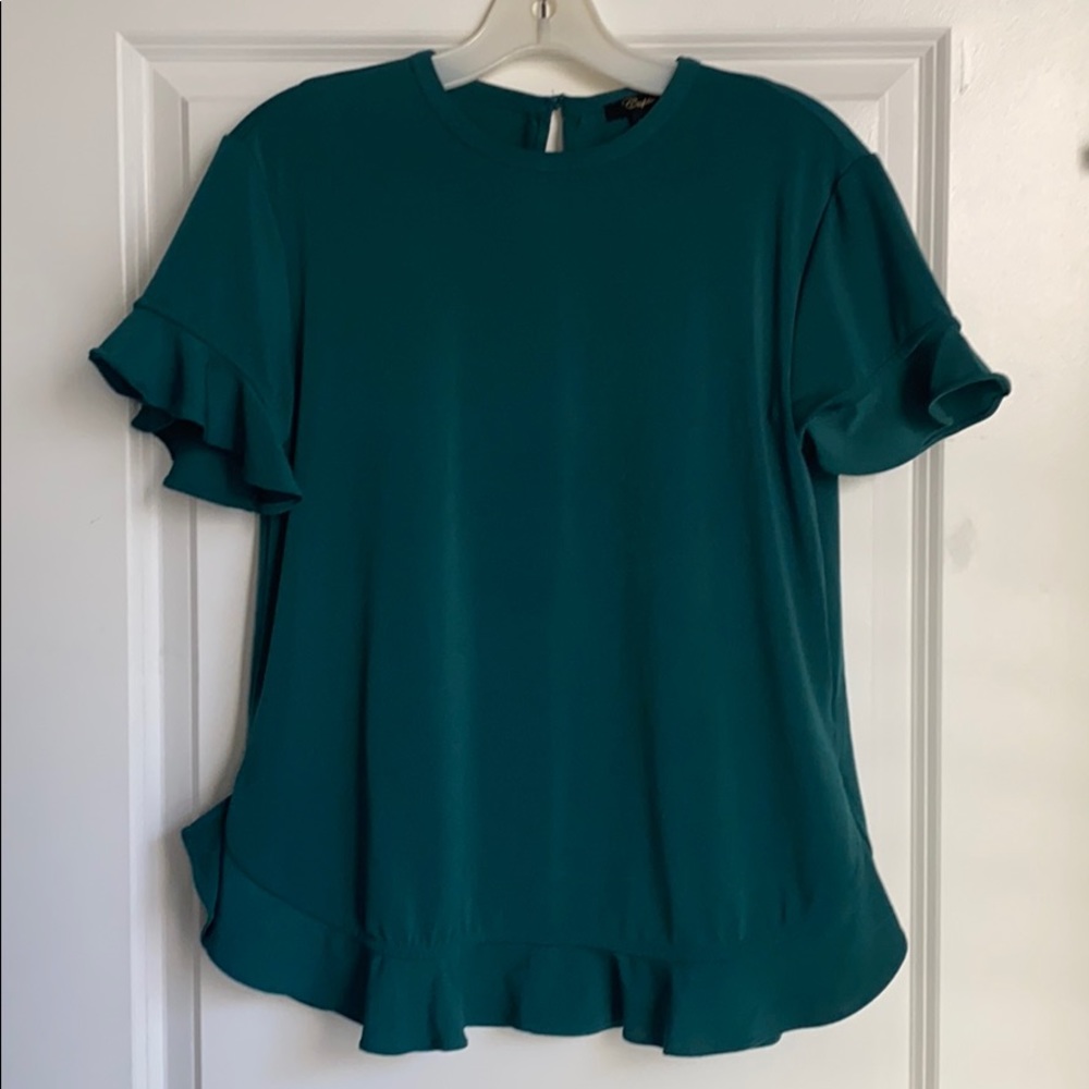 ❌SOLD❌ ✨Like New✨ Cupio Ruffle Blouse